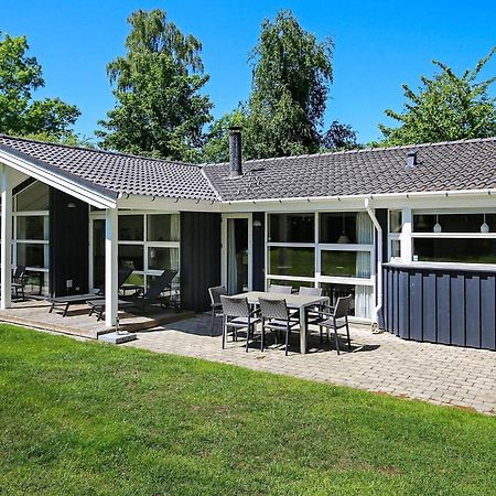 7 Person Holiday Home In 길렐라이에 외부 사진