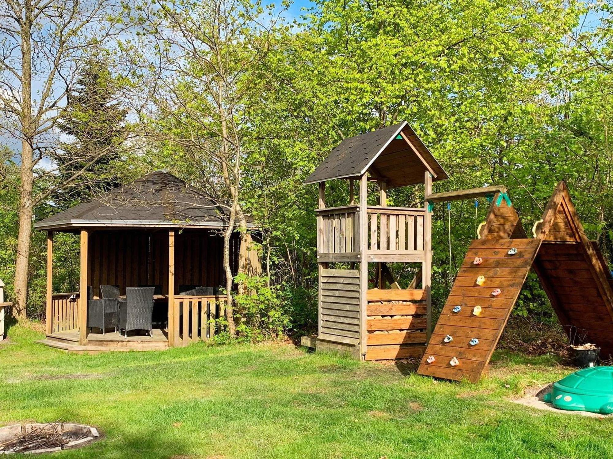 7 Person Holiday Home In 길렐라이에 외부 사진